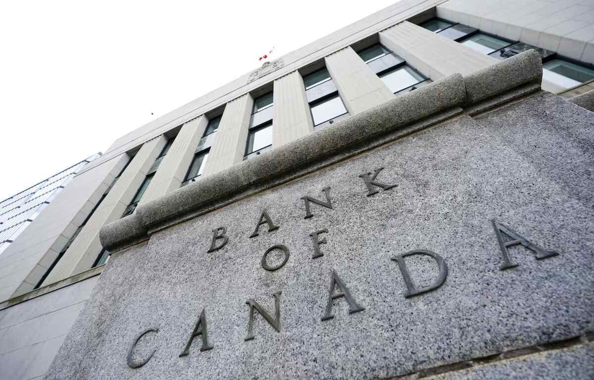 Bank of Canada_11zon.jpg